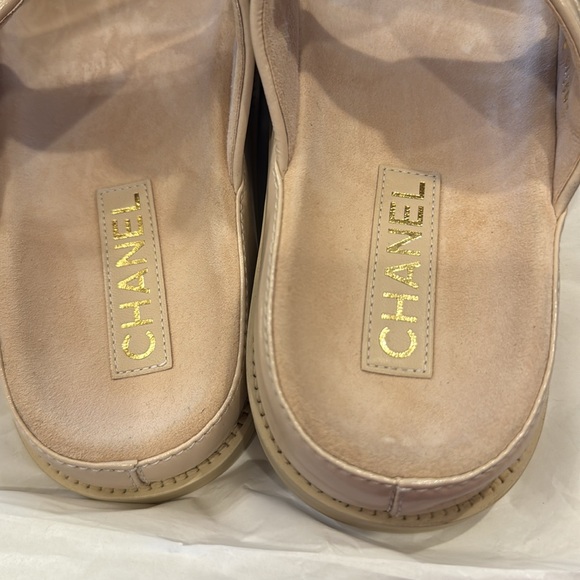 Chanel Light Beige Quilted Slide Slide Sandals With Crystals Size 41 - Picture 9 of 11